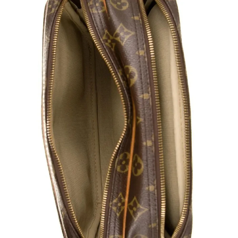 LOUIS VUITTON Monogram Reporter PM